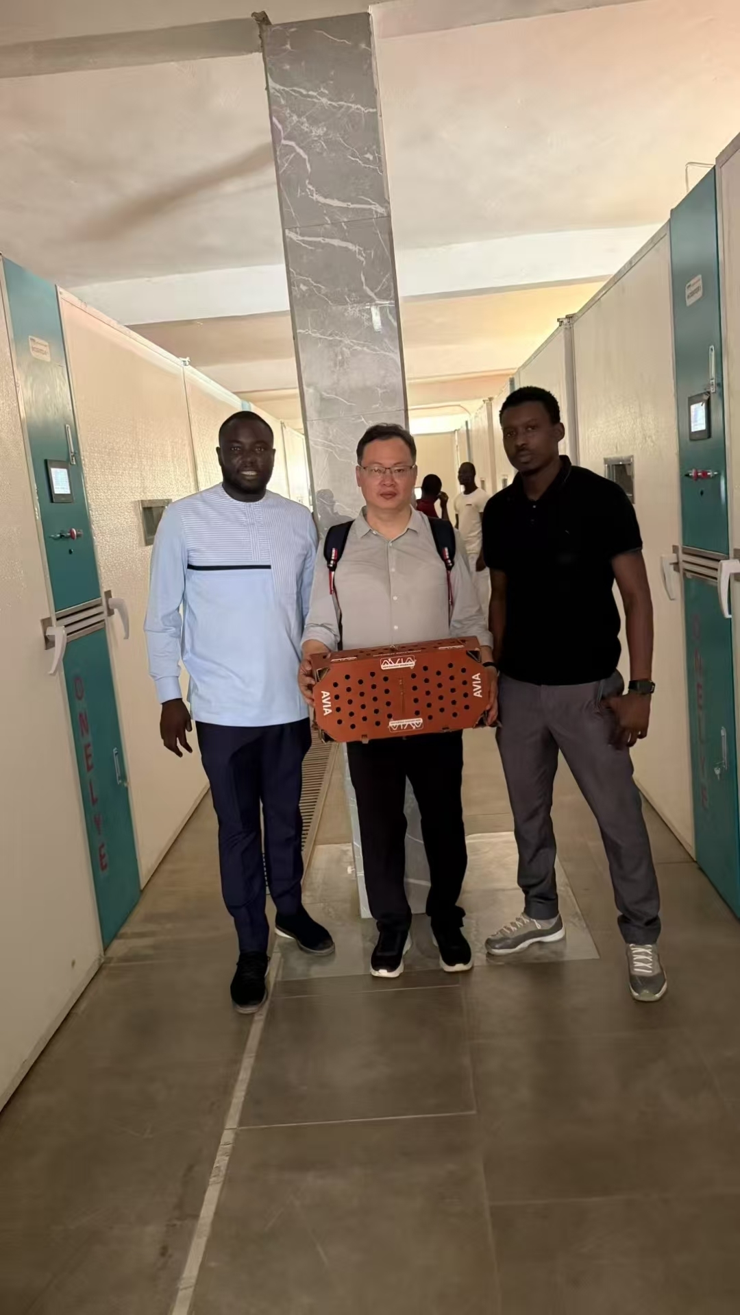 آخرین وبلاگ های شرکت در مورد کشاورزان کنیایی با قطعی برق و نوسانات دما دست و پنجه نرم می کنند: چگونه انکوباتورهای تک مرحله ای نرخ جوجه آوری را ثابت نگه می دارند